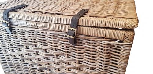 Baule giunco grigio con cinghie in pelle 80x44x50h