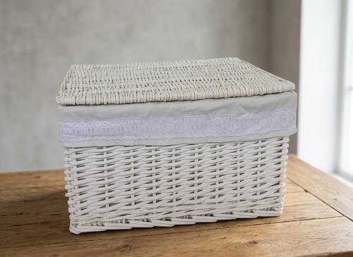 Bauletto scatola vimini laccato bianco fodera bianca merletto