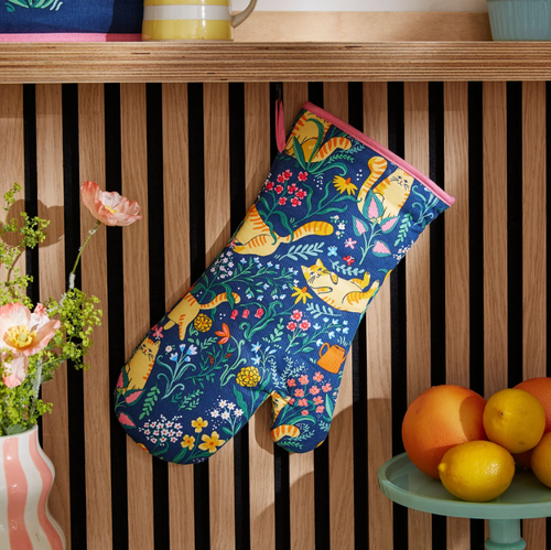 Guanto cucina cotone gatti gialli su sfondo blu Marmalade Meadow