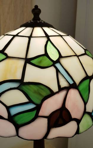 Lampada tiffany vetro fiori rosa con fiori h48
