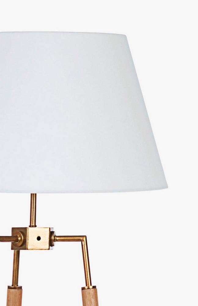 Lampada Da Terra A Treppiede Classical Designer – Stile Vintage Marino, Legno E Acciaio, 152 Cm, Paralume Escluso