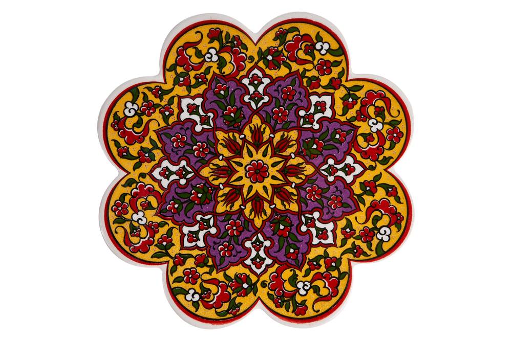 Sottopentola fiore ceramica decoro fiori rossi su fondo giallo e viola