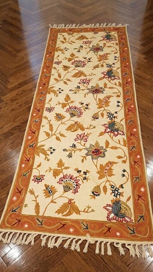 Tappeto Chain Stitch lana bordo arancio con fiori 76x215