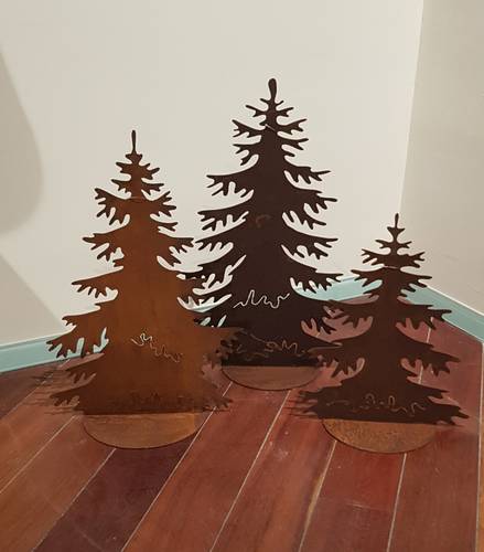 Sagoma albero abete ferro ruggine con base